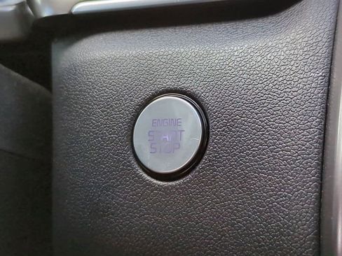 Used 2022 Kia Sorento S image 27