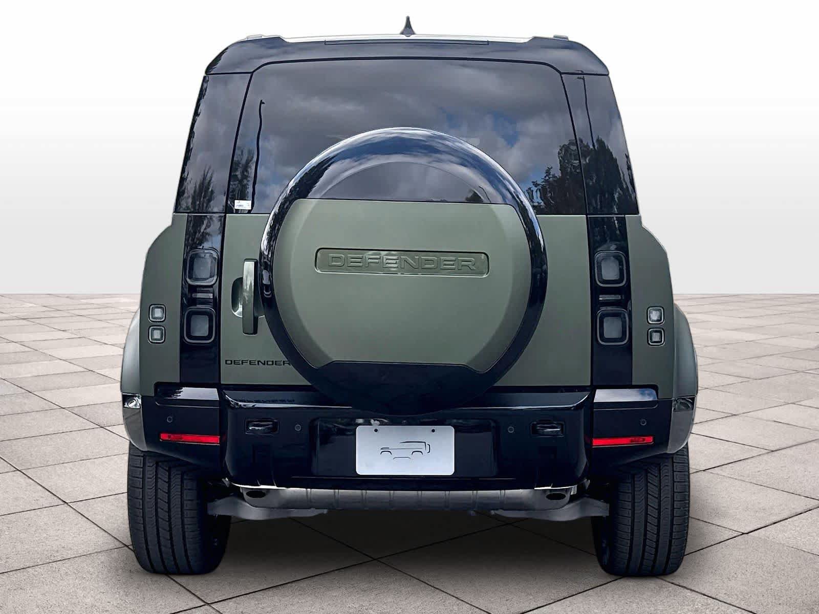 New 2026 Land Rover Defender 110 X-Dynamic SE AWD/4WD image 6