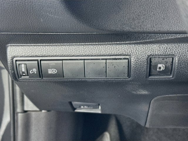Certified 2025 Toyota Corolla LE w/ Carpet Mat Package (TMS) FWD image 11