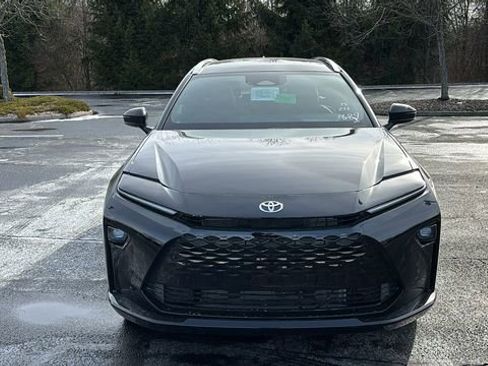 New 2026 Toyota Crown Signia image 8