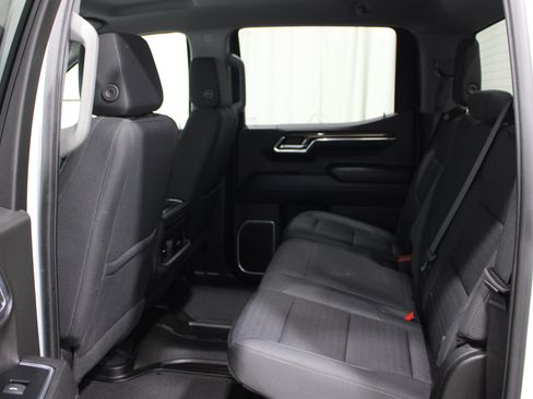 Used 2023 Chevrolet Silverado 1500 RST w/ Redline Edition AWD/4WD image 19