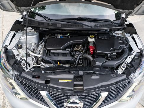 Used 2017 Nissan Rogue Sport SL FWD image 17