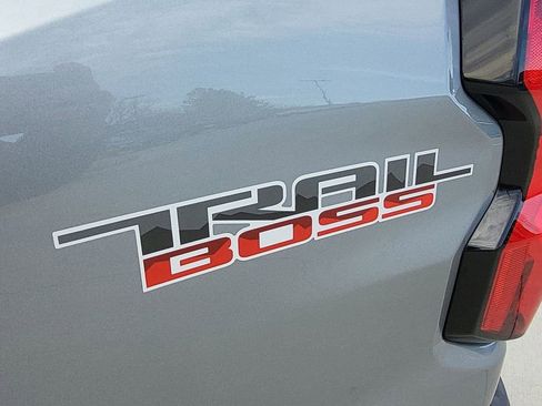 Used 2023 Chevrolet Colorado Trail Boss w/ Advanced Trailering Package image 36