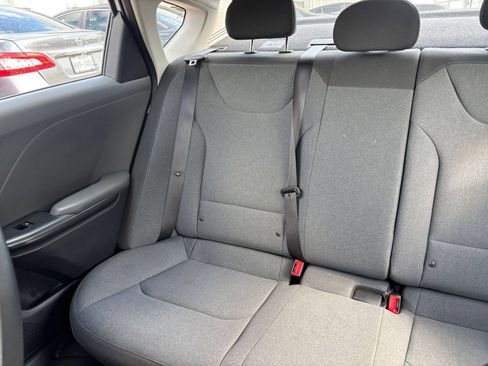 Used 2025 Kia K4 FWD image 37