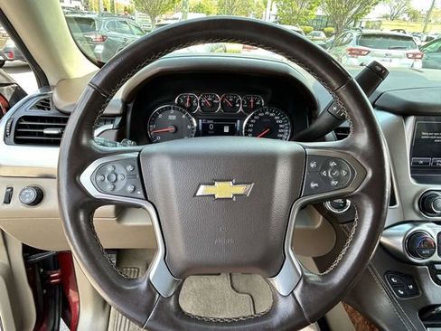 Used 2020 Chevrolet Suburban Premier image 22