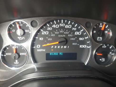 Used 2019 Chevrolet Express 3500 image 18