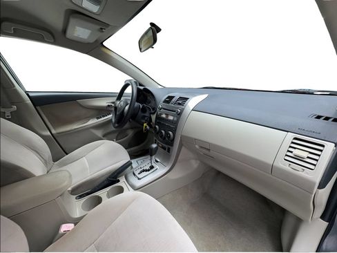 Used 2011 Toyota Corolla LE FWD image 27