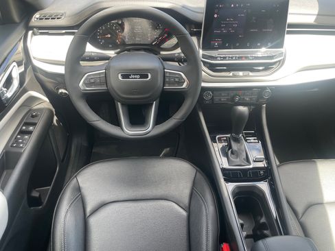Used 2026 Jeep Compass Limited AWD/4WD image 20