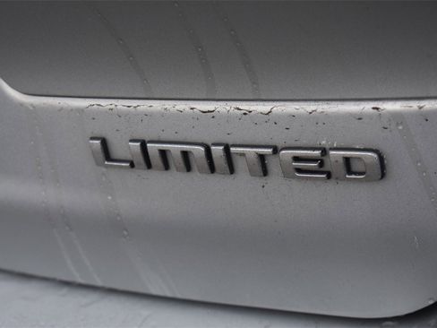 Used 2023 Jeep Grand Cherokee L Limited image 20