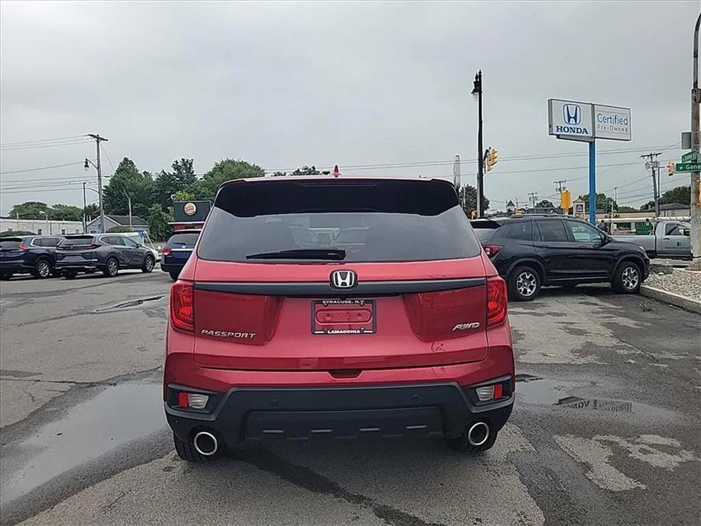 Used 2023 Honda Passport EX-L image 4