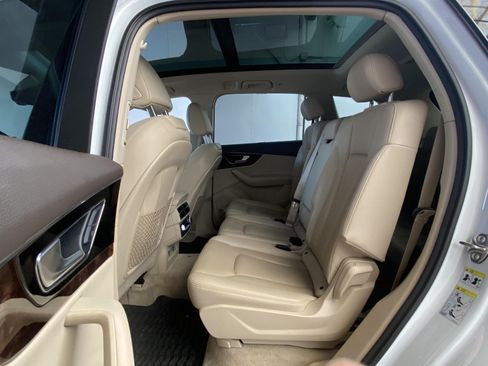 Used 2019 Audi Q7 3.0T Prestige w/ Prestige Package AWD/4WD image 22