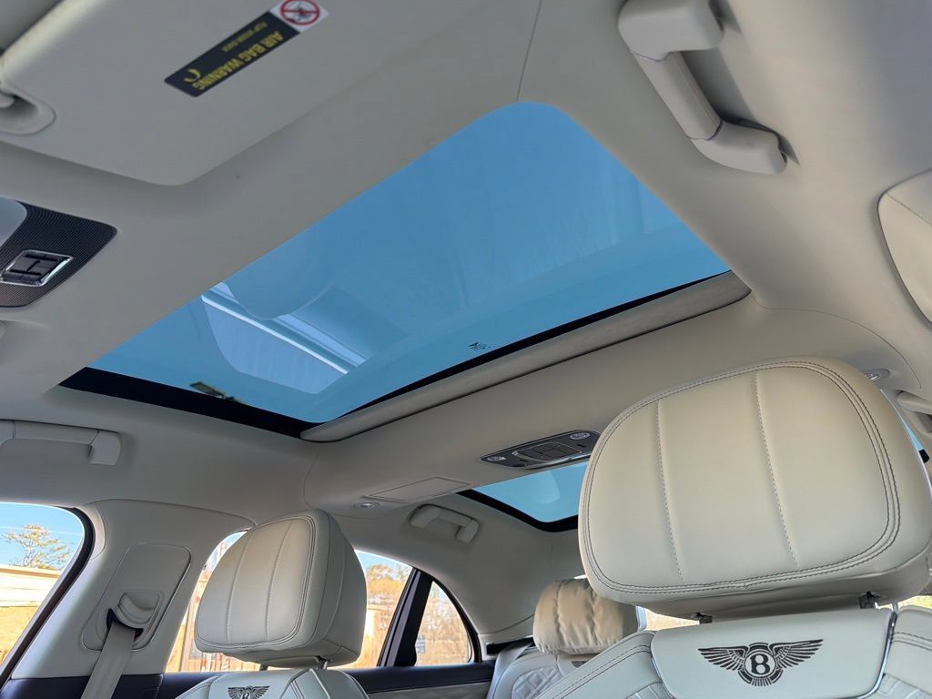 Used 2021 Bentley Flying Spur W12 AWD/4WD image 54