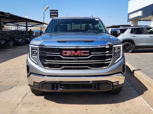 New 2026 GMC Sierra 1500 SLT image 9