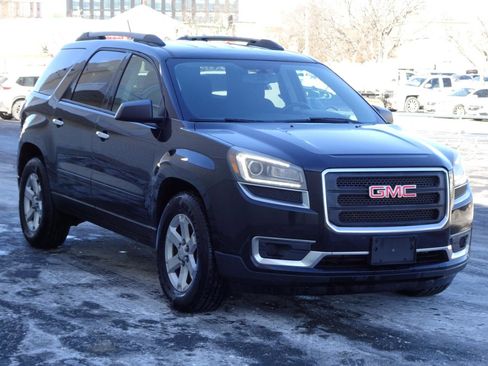 Used 2015 GMC Acadia SLE image 3