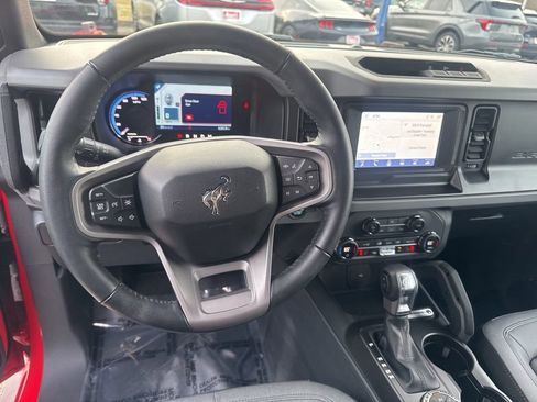 Used 2023 Ford Bronco Big Bend image 36