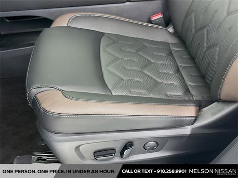 New 2026 Nissan Pathfinder Platinum image 19