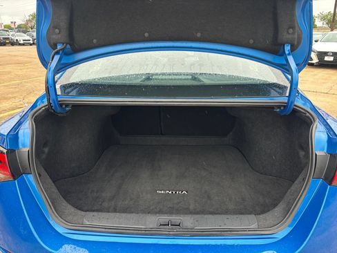 Used 2025 Nissan Sentra SV FWD image 29