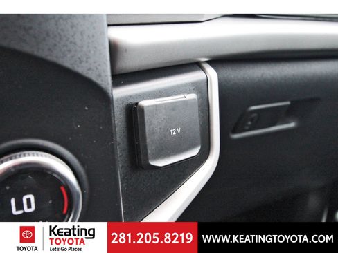 Used 2022 Ford Expedition XLT RWD image 26