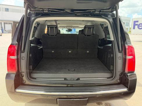 Used 2017 Chevrolet Suburban Premier AWD/4WD image 21