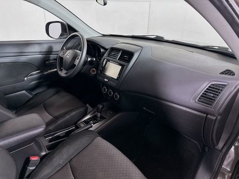 Used 2018 Mitsubishi Outlander Sport ES image 27