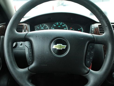 Used 2016 Chevrolet Impala LTZ FWD image 20