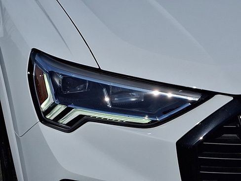 Used 2025 Audi Q3 2.0T Premium Plus w/ Premium Plus Package image 16