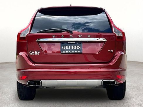 Used 2015 Volvo XC60 T5 Premier w/ Proximity Package FWD image 5