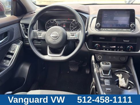 Used 2023 Nissan Rogue SV FWD image 23
