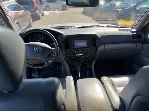 Used 2002 Toyota Land Cruiser Base AWD 4dr SUV image 21