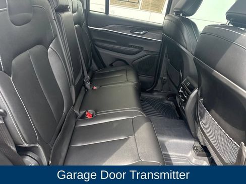 Used 2023 Jeep Grand Cherokee Limited w/ Black Appearance Package RWD image 28