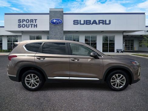 Used 2020 Hyundai Santa Fe SE w/ Cargo Package FWD image 2