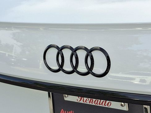 Used 2024 Audi Q5 e Prestige AWD/4WD image 31