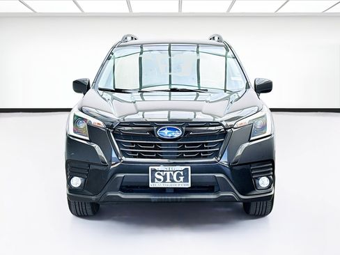 Used 2023 Subaru Forester Premium AWD/4WD image 2