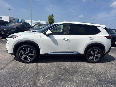 Certified 2023 Nissan Rogue Platinum AWD/4WD image 6