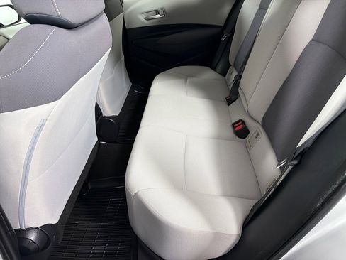 Used 2020 Toyota Corolla LE image 19