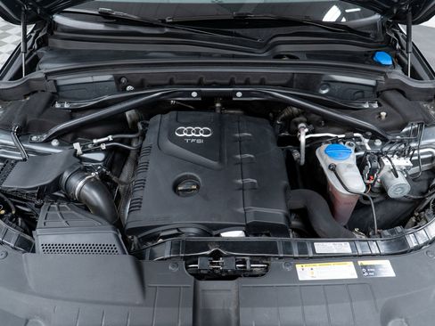 Used 2015 Audi Q5 2.0T Premium Plus w/ Technology Package image 9