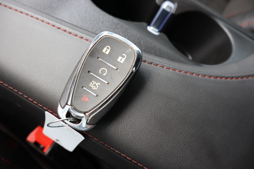 Used 2022 Chevrolet Camaro ZL1 RWD image 38