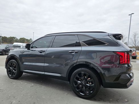 Used 2023 Kia Sorento SX image 5
