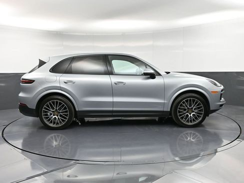 Certified 2021 Porsche Cayenne S image 9