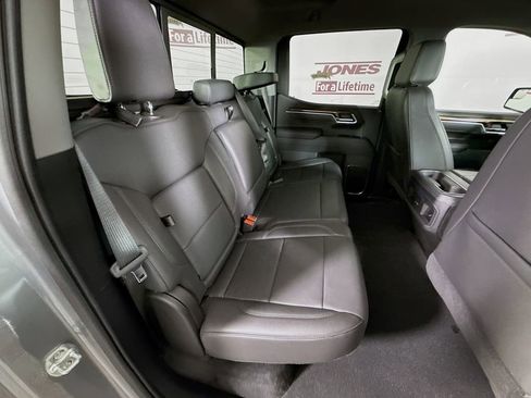 Used 2025 Chevrolet Silverado 1500 RST w/ Convenience Package II AWD/4WD image 30