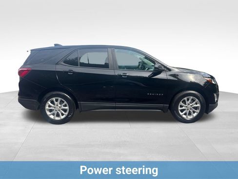 Used 2020 Chevrolet Equinox LS w/ LS Convenience Package FWD image 9