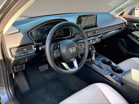 Used 2023 Honda Civic Touring image 17