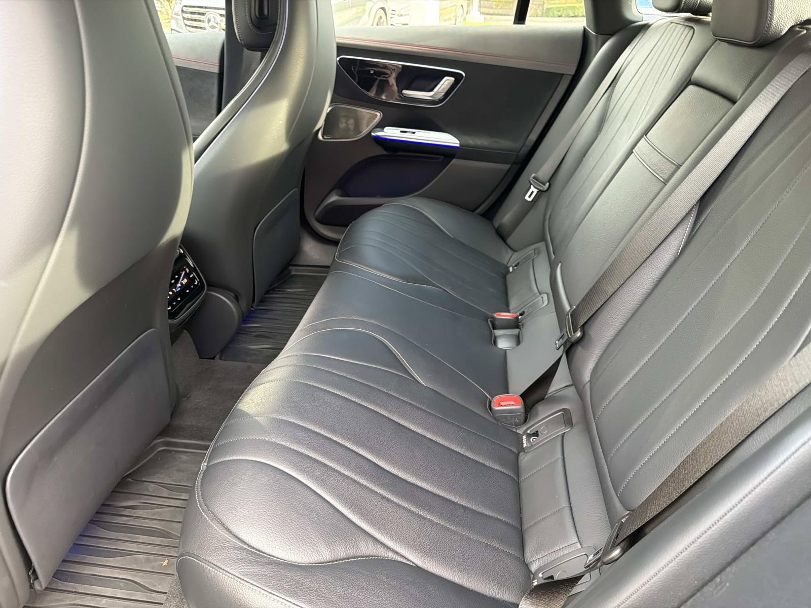 Certified 2024 Mercedes-Benz EQE 500 4MATIC Sedan image 11