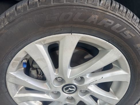 Used 2013 MAZDA MAZDA3 i Grand Touring image 2