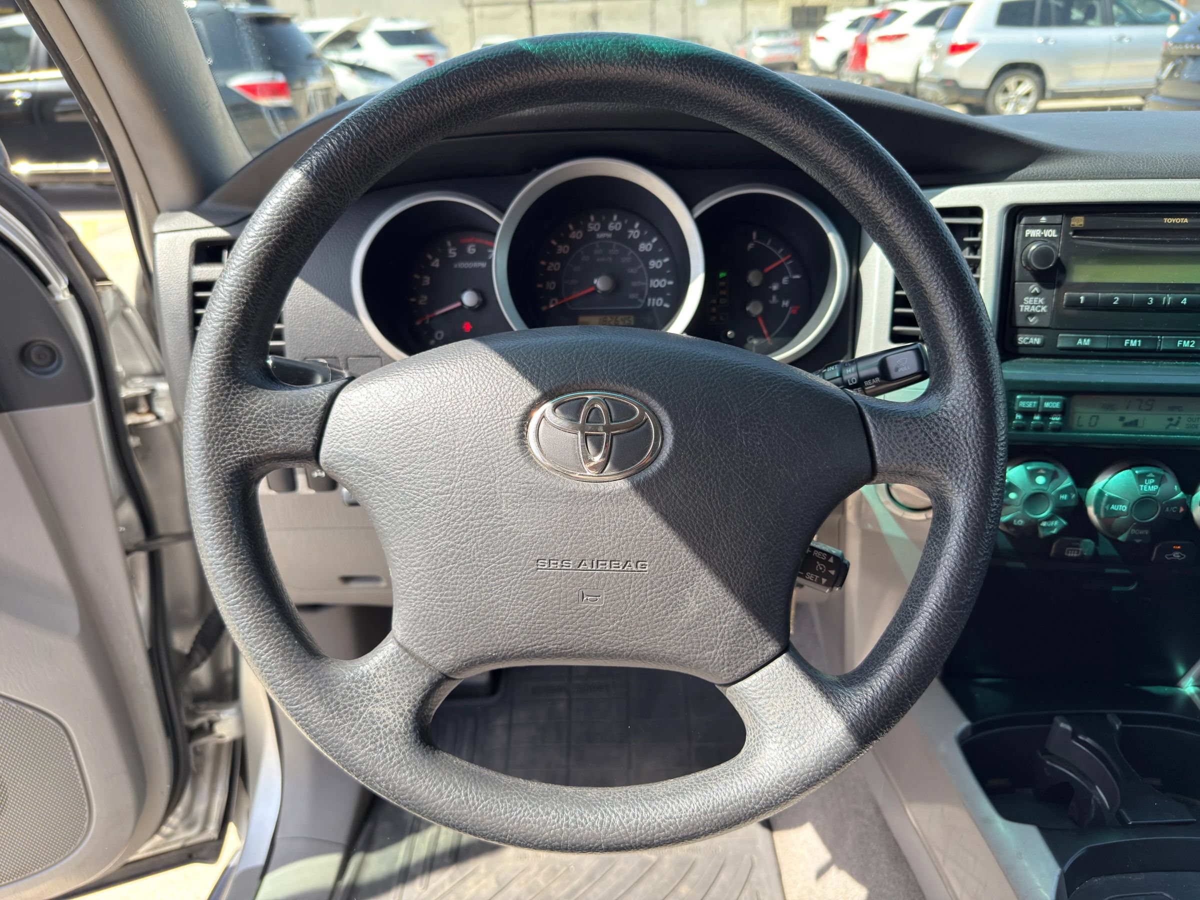 Used 2009 Toyota 4Runner SR5 AWD/4WD image 11