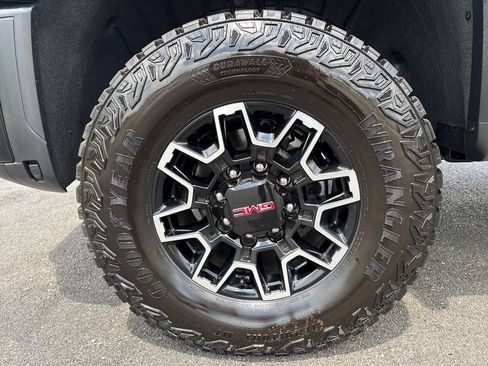 New 2026 GMC Sierra 2500 AT4X w/ LPO, Black Badging Package AWD/4WD image 58