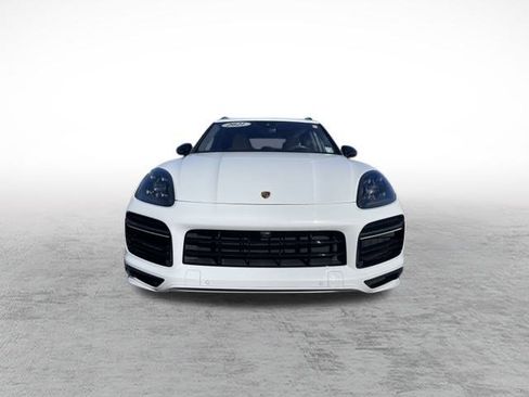 Used 2021 Porsche Cayenne Turbo image 2
