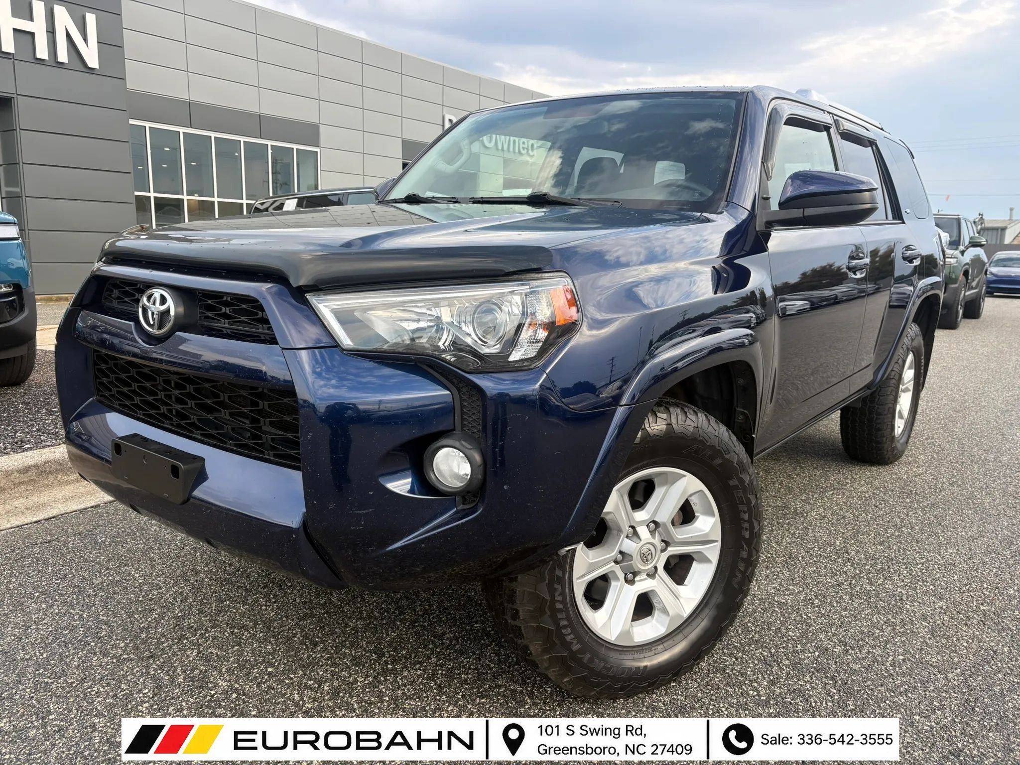 Used 2015 Toyota 4Runner SR5 AWD/4WD image 1