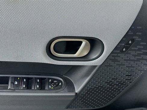 Certified 2025 MINI Cooper S image 19