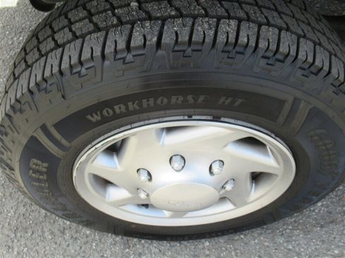 Used 2013 Ford E-150 and Econoline 150 w/ PWR Group image 30